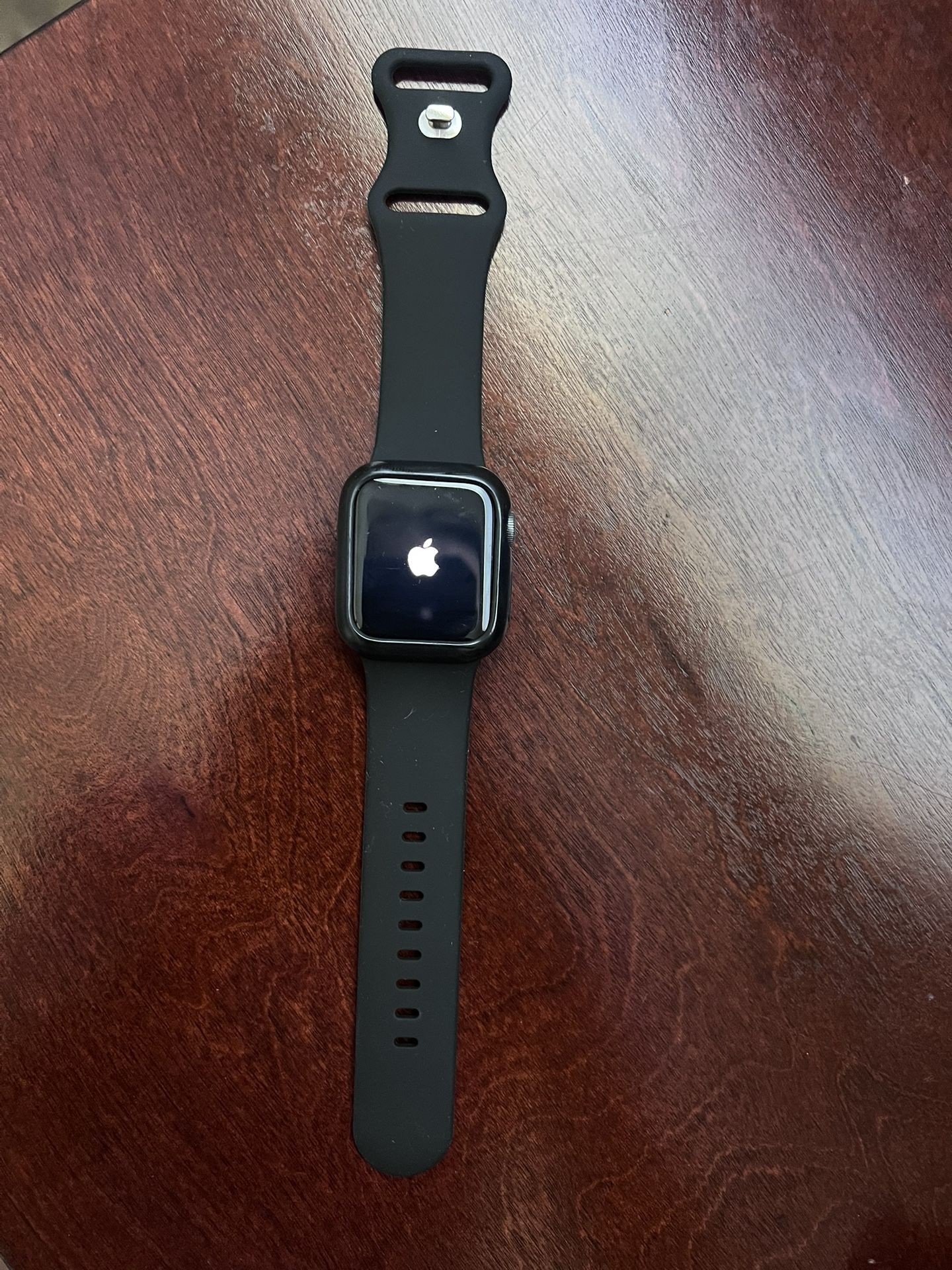Apple Watch Series 5 40 MM