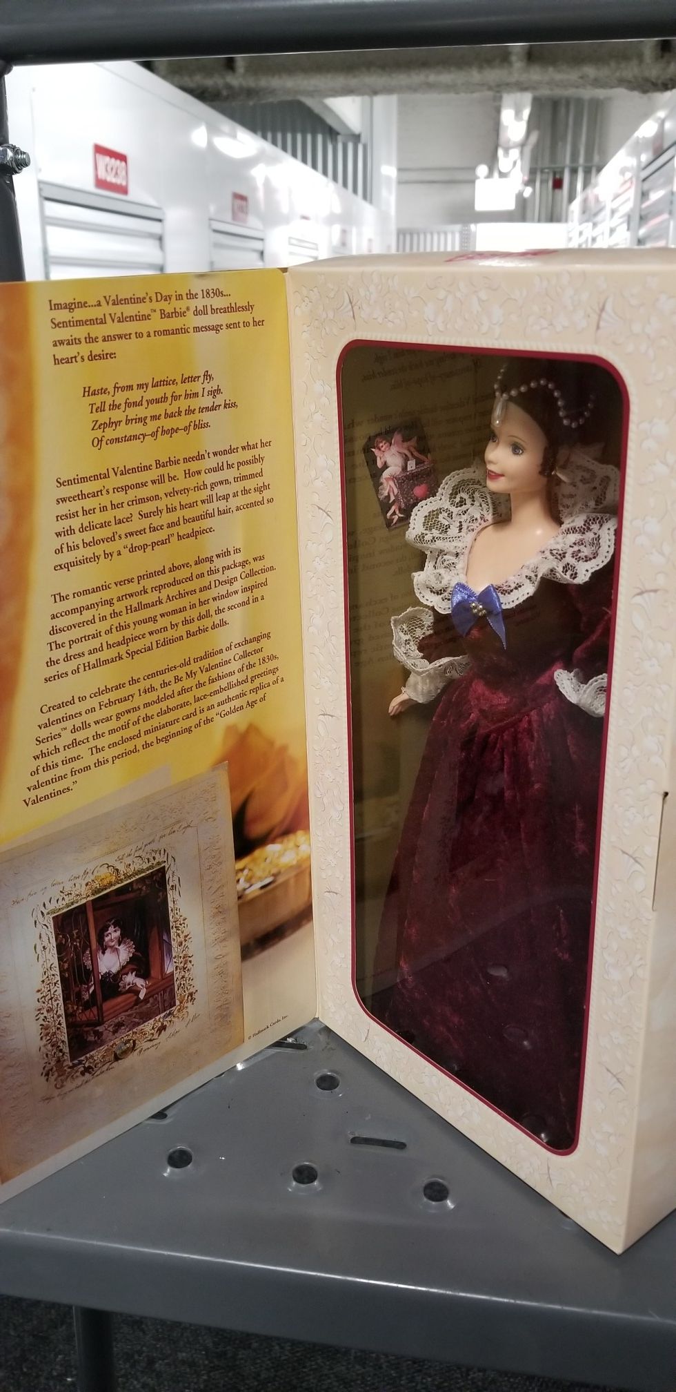 Valentine Barbie Vintage NEW in box