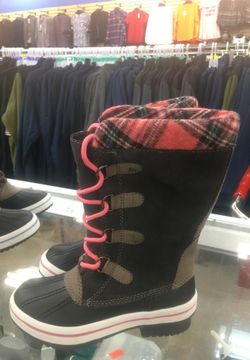 Girl snow boots