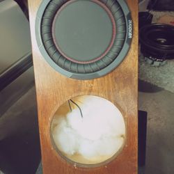 Kicke 10-in dual subwoofer box custom hardwood dark walnut stain kicker passive radiator. FREE DELIVERY IN PORTLAND VANCOUVER AREA 