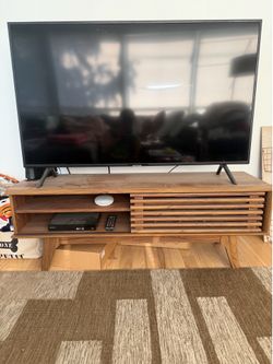 Flat 50-Inch 4K UHD 7 Series Ultra HD Smart TV with HDR and Alexa Compatibility