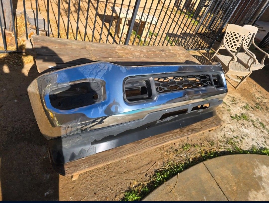 2020Ram 3500Chrome Bumpers