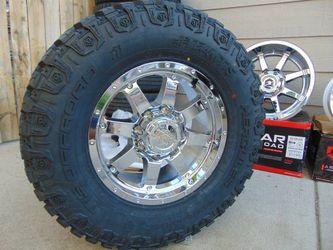 18X9 Chrome Gear Off Road Rims LT 35 12.50 18 TIS MT 12ply 8X6.5 +18MM Offset