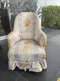 Chair slipper