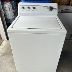 New Kenmore Series Top-Load Washer (Very Clean)