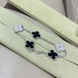 Black and white panda bracelet