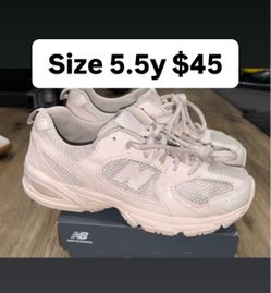 New balance blush pink size 5.5y or women’s 7