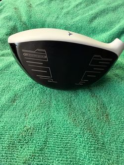 Brand New Mizuno ST-Z 230 Driver Head Only 10.5° – Excellent Condition w/ Headcover