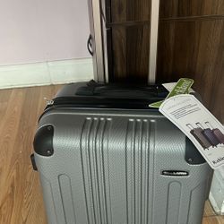Rockland 24” Luggage 