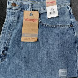NEW!! Wrangler Men's Jeans 38x34 