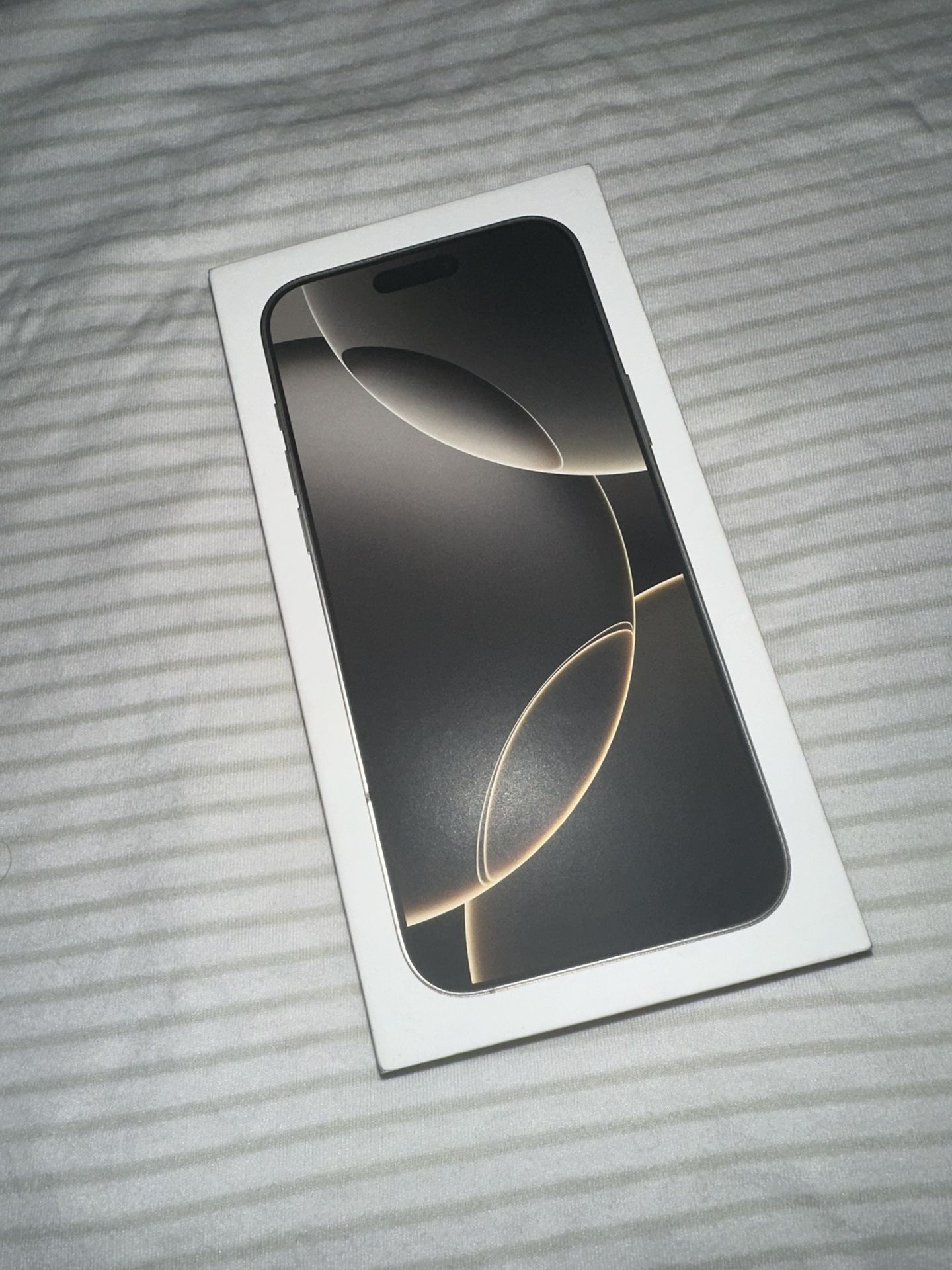 New Apple iPhone 16 Pro Max Natural 256gb Unlocked For Any Carrier 