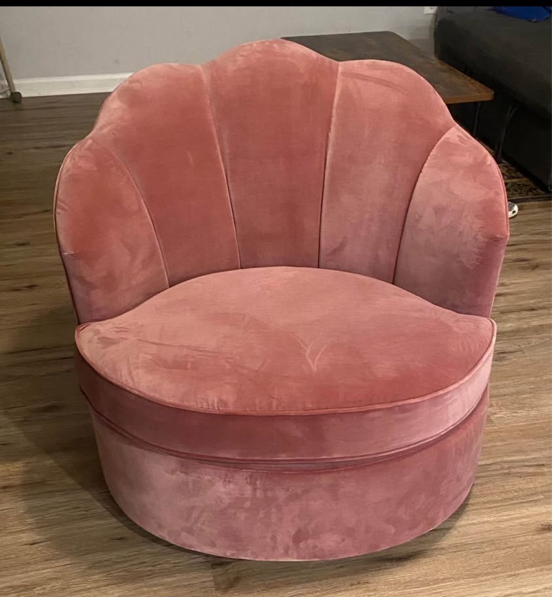 Swivel Velvet Chair