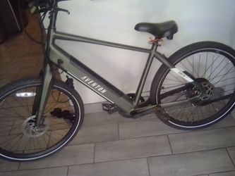 https://offerup.com/redirect/?o=RS5iaWtl