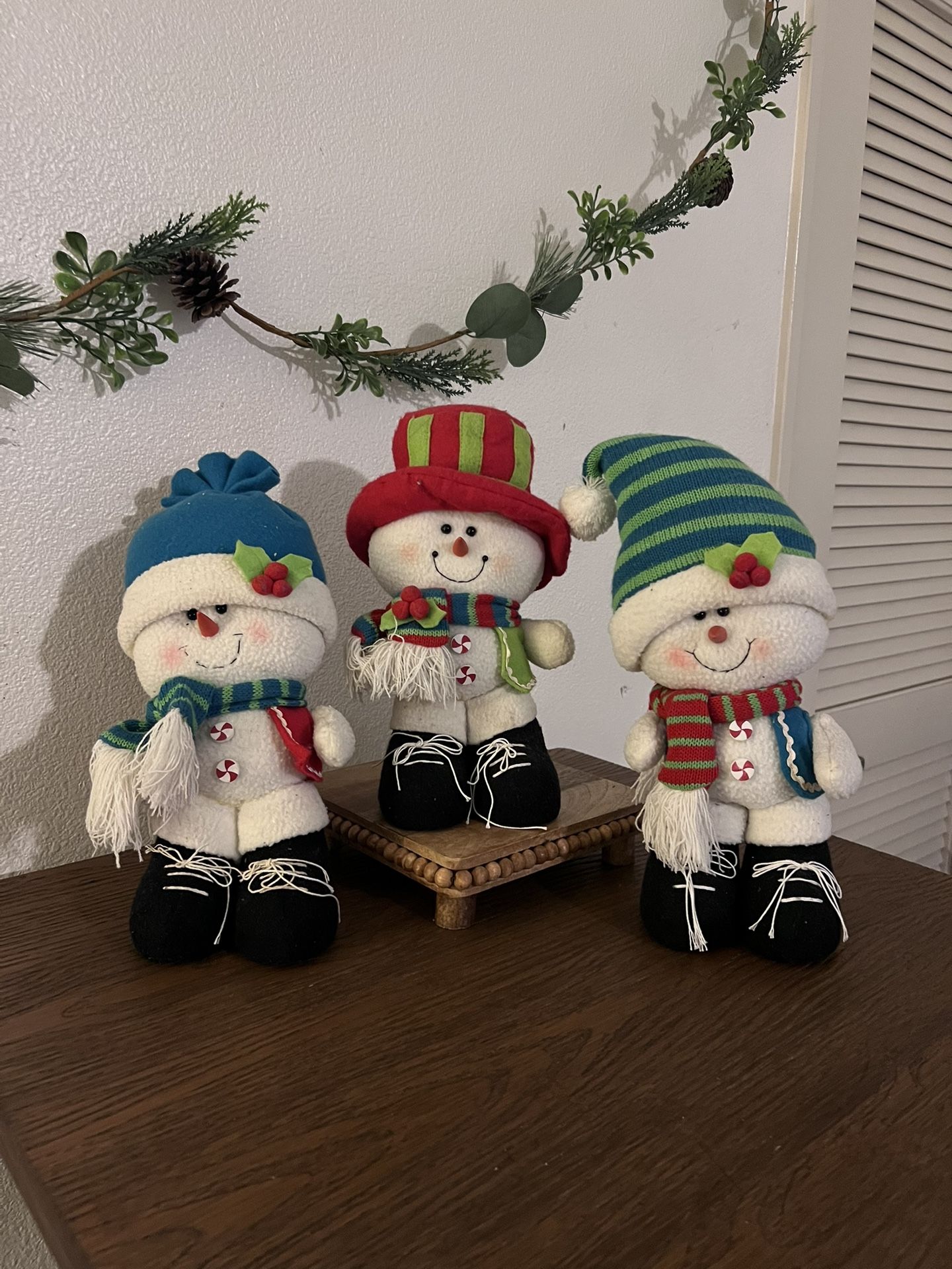 SET OF 3 DECORATIVE SNOWMEN