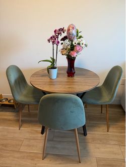 Dining Table Set