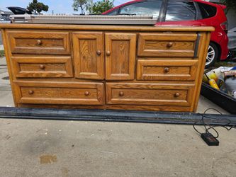 Dresser