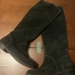 Women’s Size 8 UGG Black Boots 