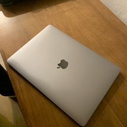 Apple Macbook Air 13 Inch 500 GB Storage 