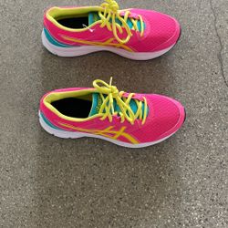 ASICS Jolt 3 Running Shoes Size 6.5 (men) 8 (women)