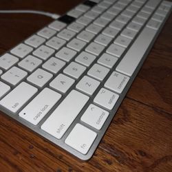 Mini Wired Apple Keyboard. Perfect Condition. 
