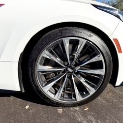 CADILLAC CT5-V Blackwing (4) wheels 3,000 Miles Only 