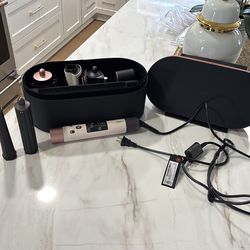 Dyson Airwrap – Like New (Used Once) (OR BEST OFFER!!!)