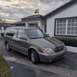 2008 Kia Sedona LX Minivan