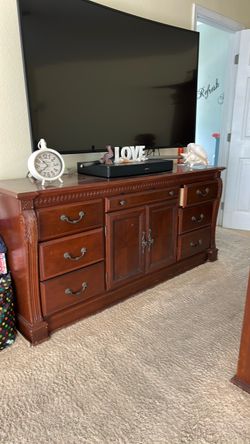 Drawer dresser with mirror