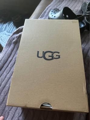 UGG DIARA Shoes Size 6