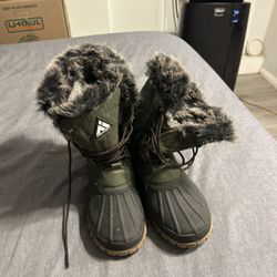 Snow Boots