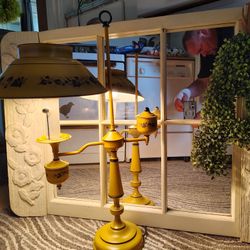 Vintage Yellow Lamp