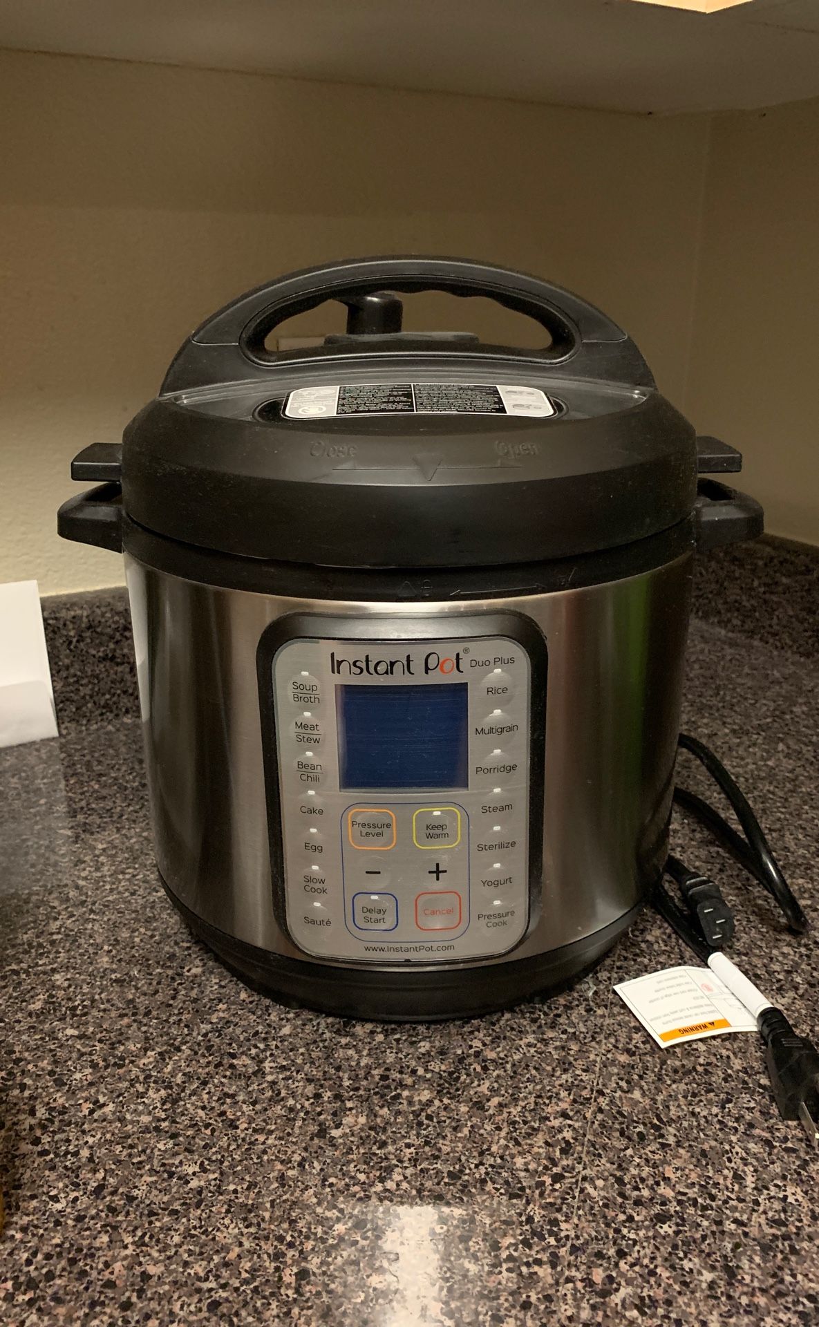 Instant Pot DUO Plus 60, 6 Qt 9-in-1 Multi- Use Programmable Pressure Cooker, Slow Cooker, Rice Cooker, Yogurt Maker, Egg Cooker, Sauté, Steamer, War
