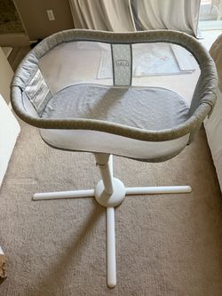 HALO Bassinest Swivel Sleeper –m