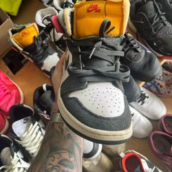 Jordan 1 Crafts Men’s 9 