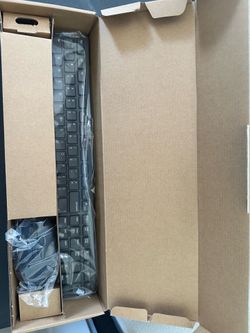 Brand New Dell Wireless Keyboard + Mouse Sets Bundle – 100% authentic - Never Used