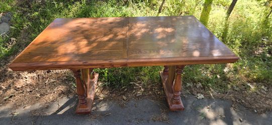 Free Wooden Table