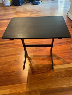 HOMFA Bamboo C-Shaped Side Table / Laptop Table – $20
