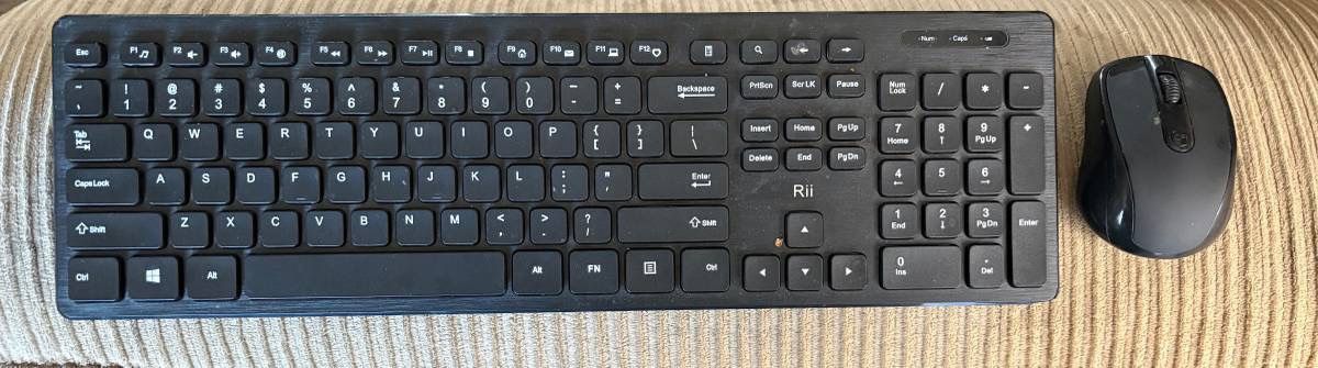 Rii Wireless Keyboard & Wireless Mouse