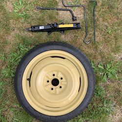 Toyota Prius Spare Tire & Jack Kit 2006