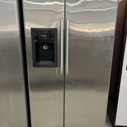 GE Stainless Side By Side Refrigerator 