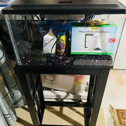 5 Gallon Fish Tank With All The Accessories $70 Or Best Offer