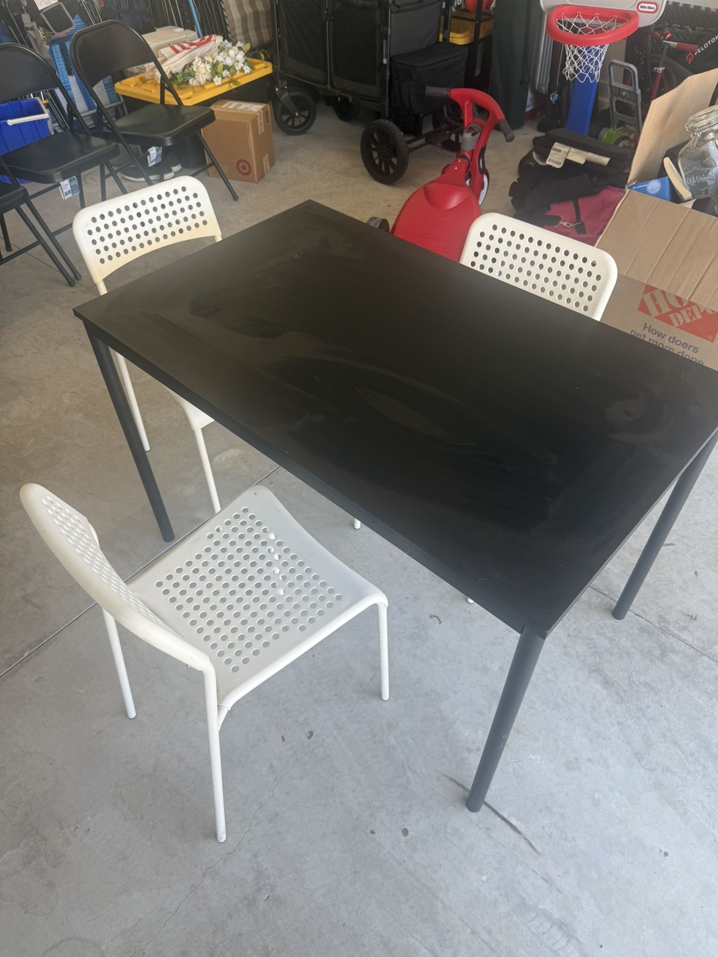 Wooden Table And 3 Plastic Chairs