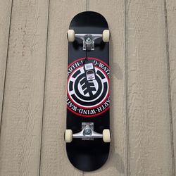 ELEMENT SKATEBOARD SIZE 7.75 AND 8.0