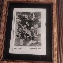 SF Steve Young autograph picture.