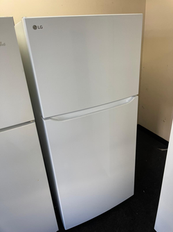 LG Top Freezer Fridge – White, Ice Maker, Clean