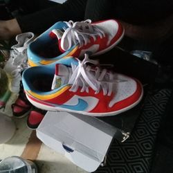 Nike LeBron James Size 9