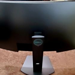32" Dell curved gaming monitor