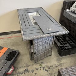 44” Fire Pit Table Wicker With Glass Beads 