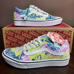Vans Women Size 7, Men Size 5.5