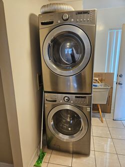 LG washer dryer combo.